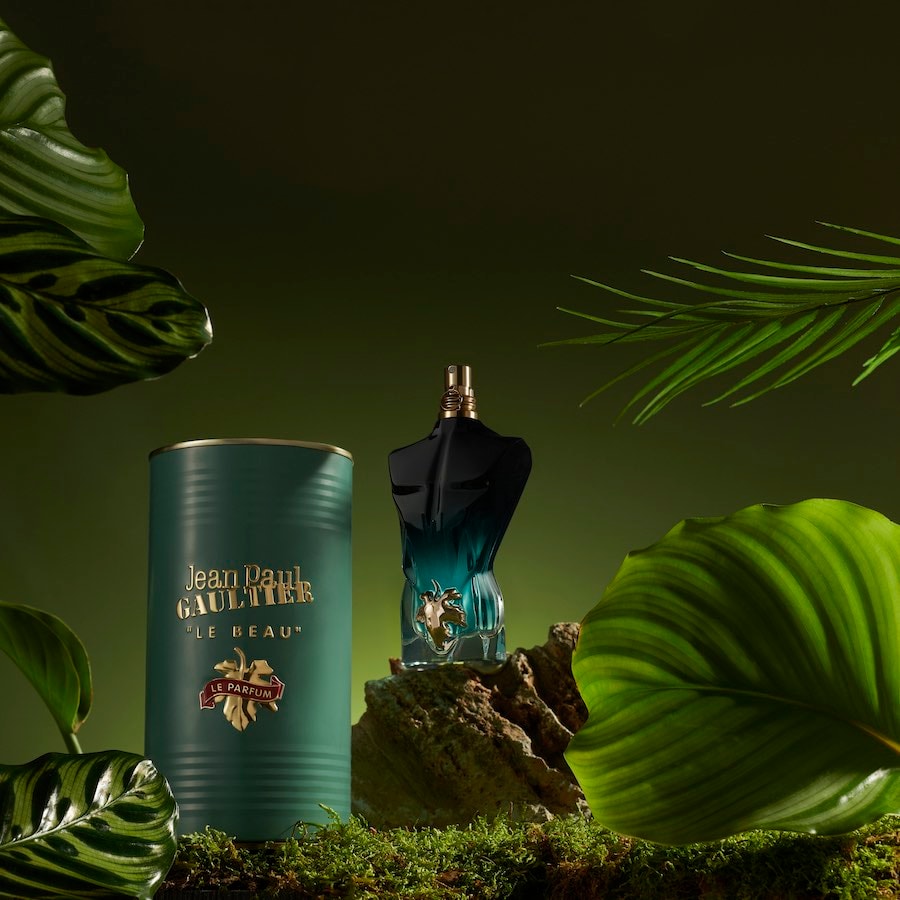 Jean Paul Gaultier Le Beau Le Parfum: Apă de Parfum Intensă, Lemnos Ambrată, Seducție Exotică.